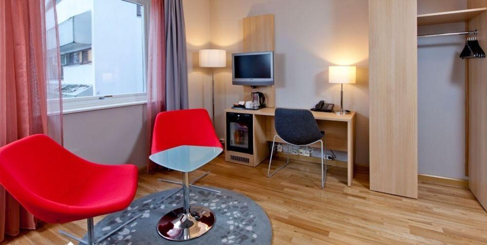 Thon Hotel リレストロム エクステリア 写真