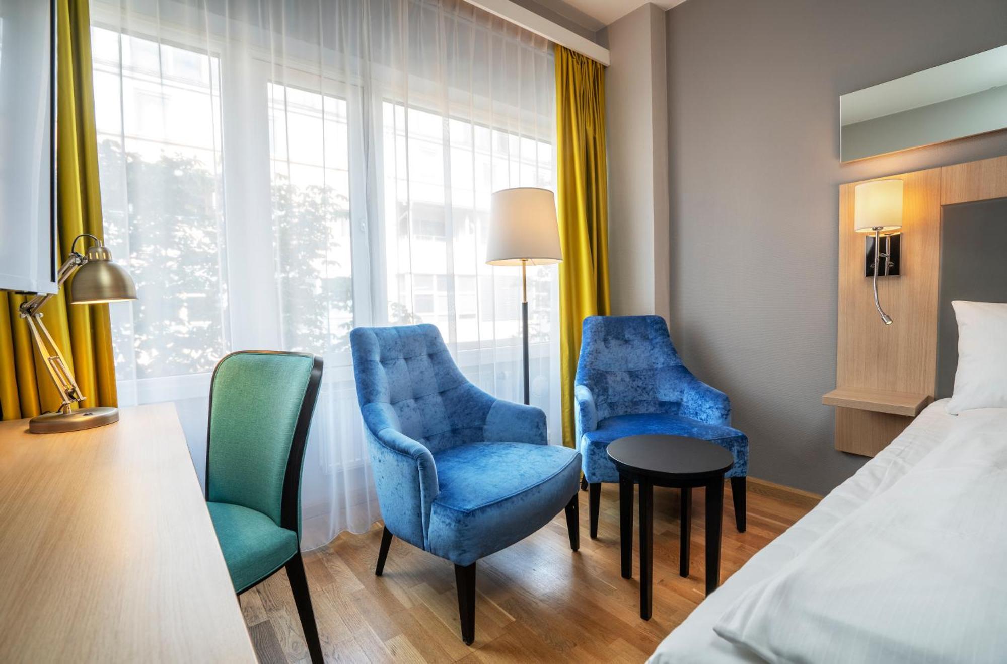 Thon Hotel リレストロム エクステリア 写真